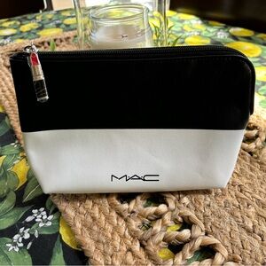 MAC Cosmetics Faux Leather Black White Makeup Pouch Zippered Case NWOT Travel